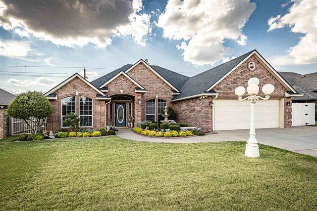 1210 NW Norwick Ave, Lawton, OK 73505