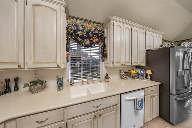 1210 NW Norwick Ave, Lawton, OK 73505