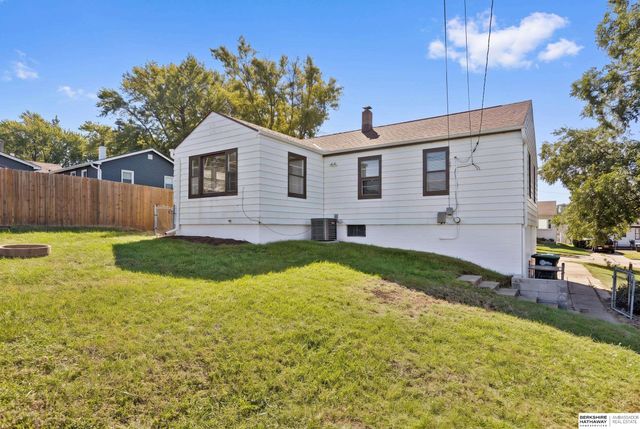 4460 Hillsdale Avenue, Omaha, NE 68107