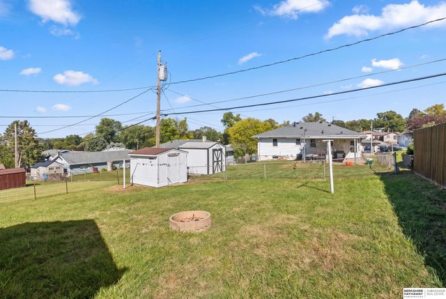 4460 Hillsdale Avenue, Omaha, NE 68107