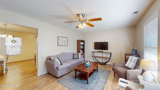 202 Victory Way, Jacksonville, NC 28540