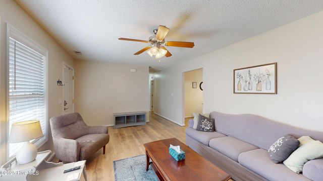 202 Victory Way, Jacksonville, NC 28540