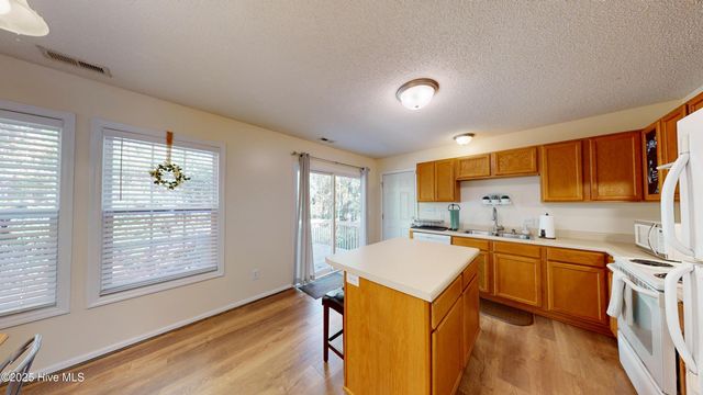 202 Victory Way, Jacksonville, NC 28540