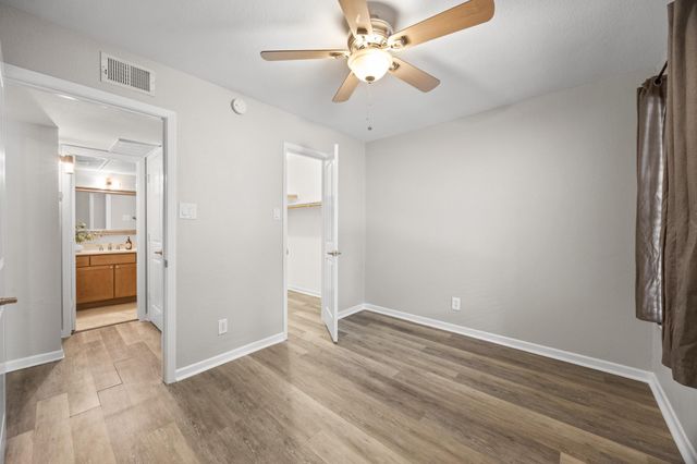 3204 Menchaca RD 104, Austin, TX 78704