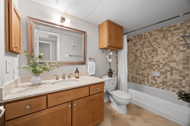 3204 Menchaca RD 104, Austin, TX 78704