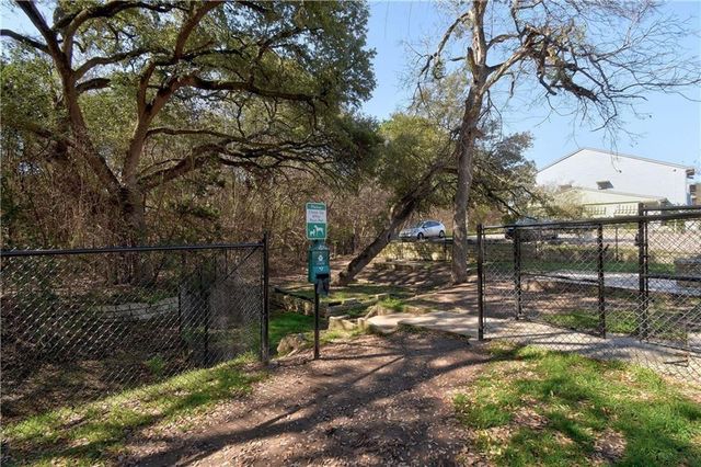 3204 Menchaca RD 104, Austin, TX 78704