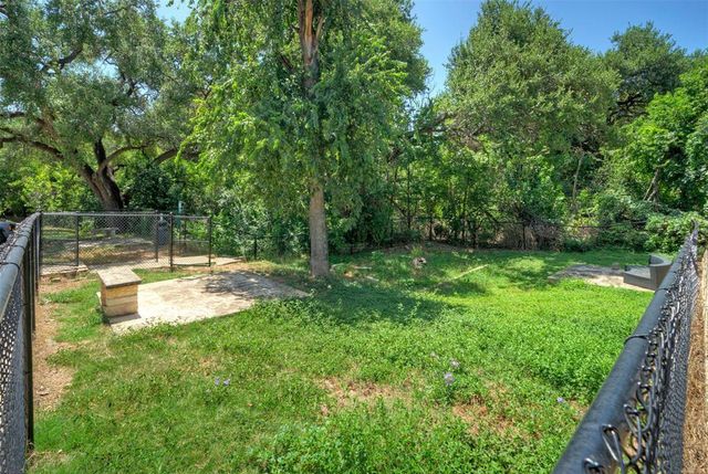 3204 Menchaca RD 104, Austin, TX 78704