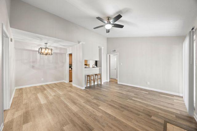 3204 Menchaca RD 104, Austin, TX 78704