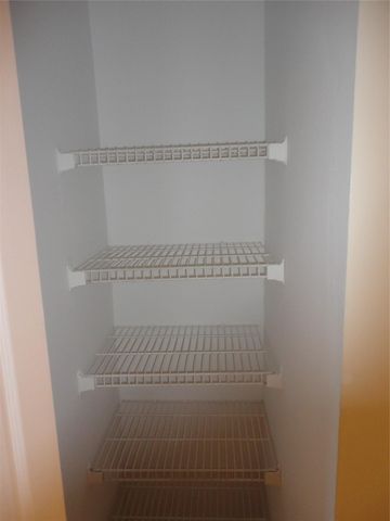 731 N Pine Island Road 402, Plantation, FL 33324