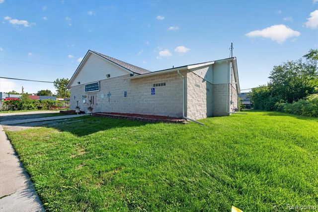 19018 Hawthorne Street, Detroit, MI 48203