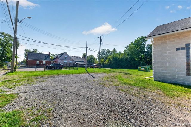 19018 Hawthorne Street, Detroit, MI 48203