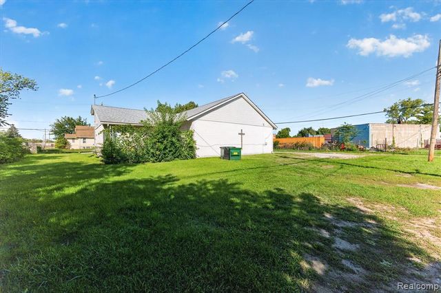 19018 Hawthorne Street, Detroit, MI 48203