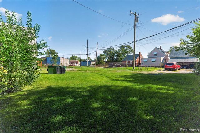 19018 Hawthorne Street, Detroit, MI 48203