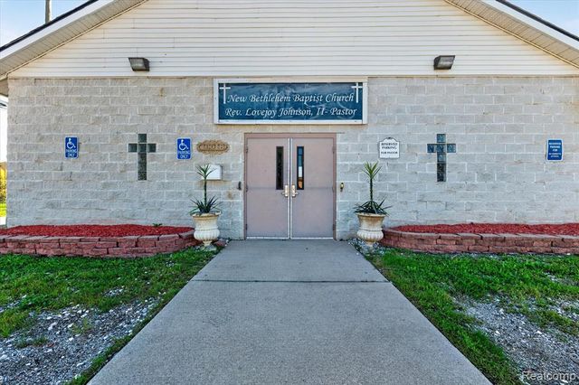 19018 Hawthorne Street, Detroit, MI 48203