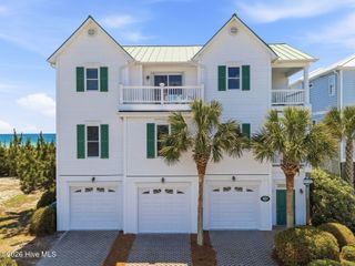 111 S Anderson Boulevard, Holly Ridge, NC 28445