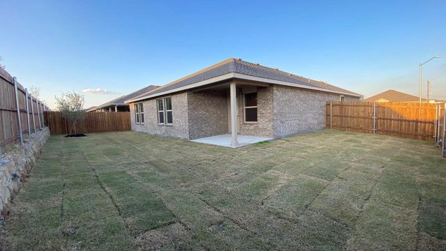 521 MARSH Street, Cleburne, TX 76033
