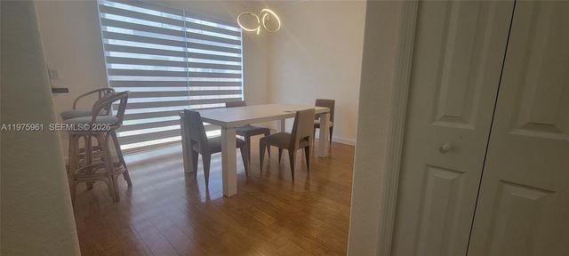 11476 NW 77th Ln, Doral, FL 33178