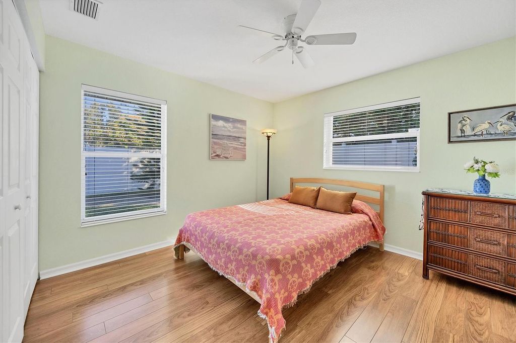 Image 32 of property listing at 931 PIEDMONT ROAD, Venice, FL 34293