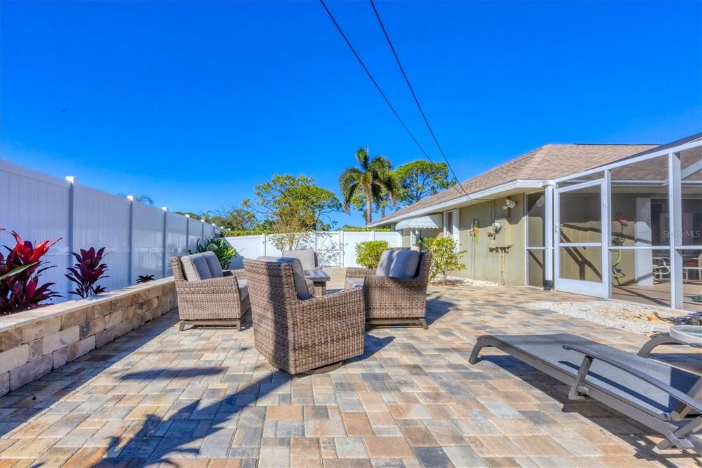 Image 41 of property listing at 931 PIEDMONT ROAD, Venice, FL 34293