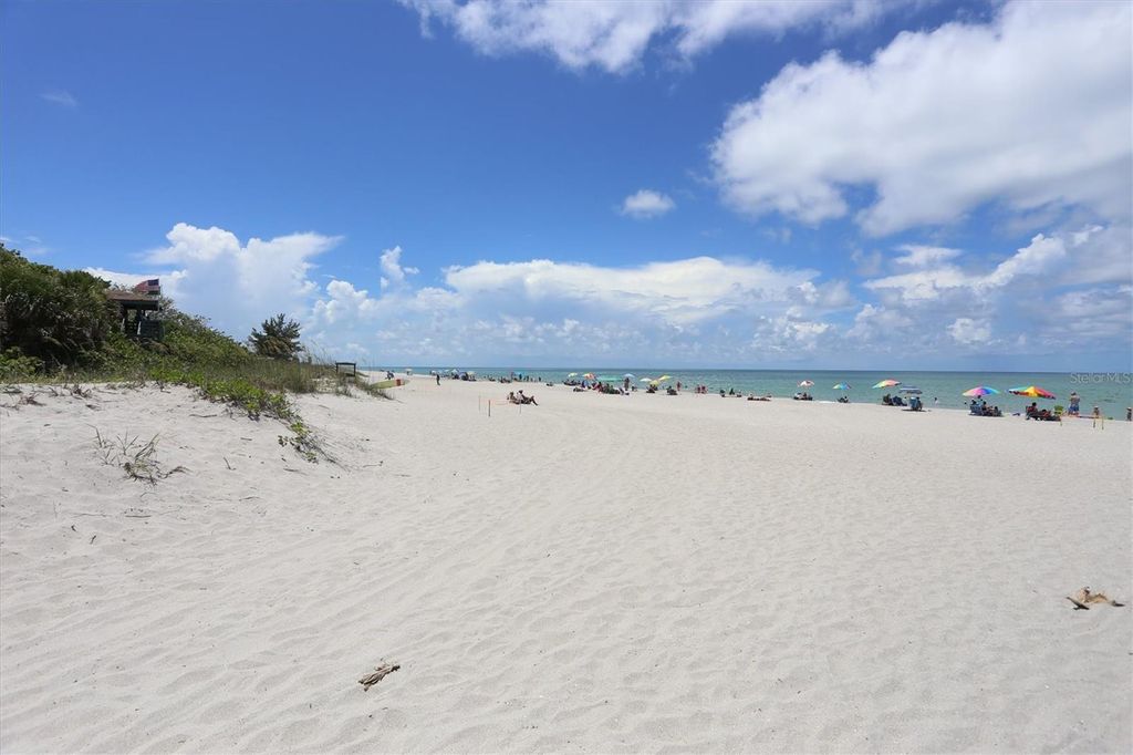 Image 56 of property listing at 931 PIEDMONT ROAD, Venice, FL 34293