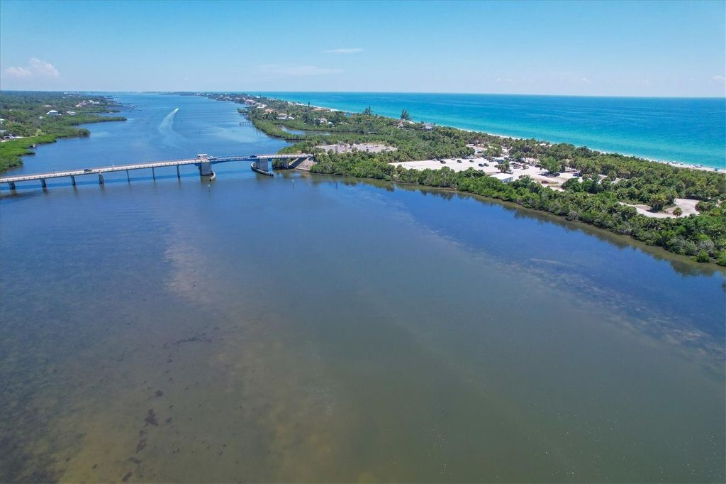 Image 59 of property listing at 931 PIEDMONT ROAD, Venice, FL 34293