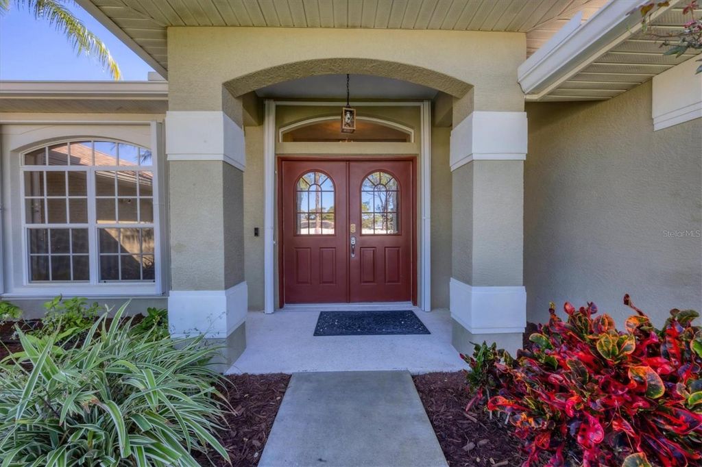 Image 9 of property listing at 931 PIEDMONT ROAD, Venice, FL 34293