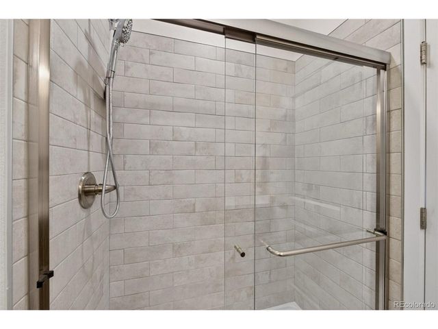 2855 S Fox Ct, Englewood, CO 80110