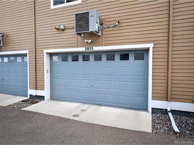 2855 S Fox Ct, Englewood, CO 80110