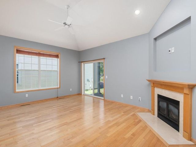 4871 Woodland Avenue, Shakopee, MN 55379