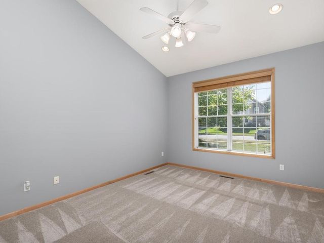 4871 Woodland Avenue, Shakopee, MN 55379