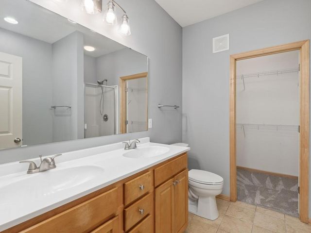 4871 Woodland Avenue, Shakopee, MN 55379