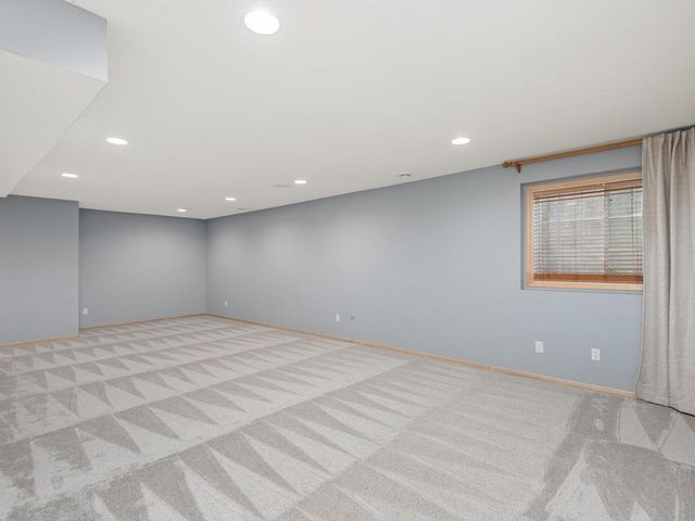 4871 Woodland Avenue, Shakopee, MN 55379