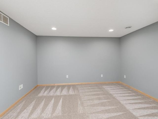 4871 Woodland Avenue, Shakopee, MN 55379
