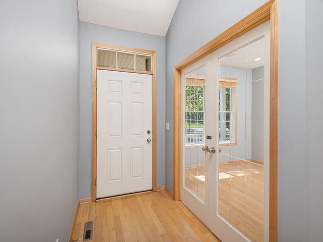 4871 Woodland Avenue, Shakopee, MN 55379