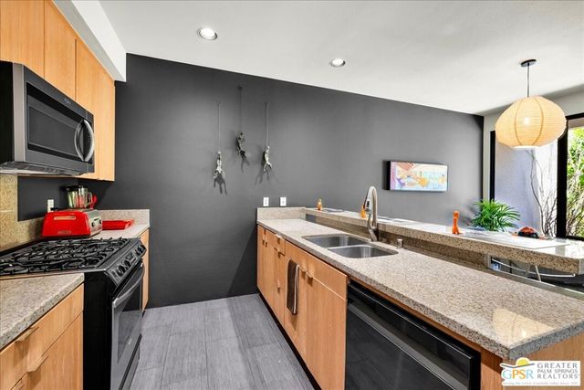 1512 E Baristo Road, Palm Springs, CA 92262