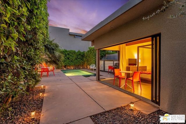 1512 E Baristo Road, Palm Springs, CA 92262