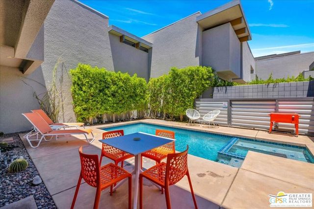 1512 E Baristo Road, Palm Springs, CA 92262