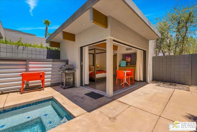 1512 E Baristo Road, Palm Springs, CA 92262