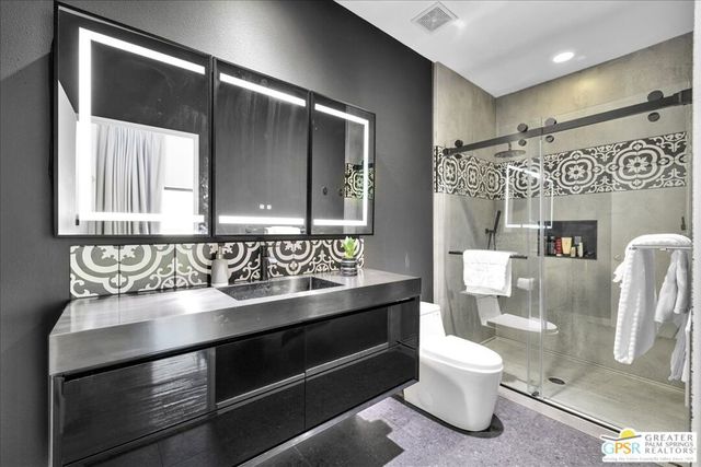 1512 E Baristo Road, Palm Springs, CA 92262