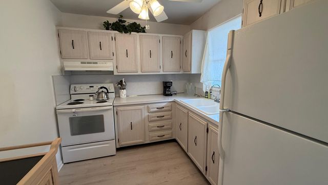 705 Lori Drive 209, Palm Springs, FL 33461