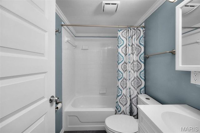 1406 Durango Lane 7, Fenton, MO 63026