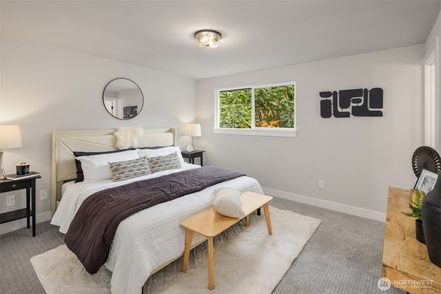6008 116th Ave NE, Kirkland, WA 98033