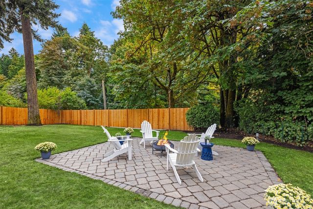 6008 116th Ave NE, Kirkland, WA 98033