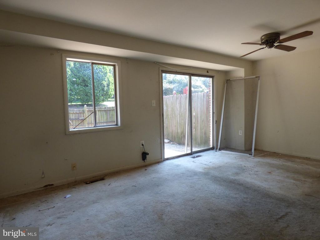 7419 LARNE LN, Lorton, VA 22079