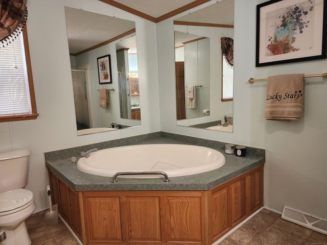 43 Evergreen Park, Clinton, CT 06413