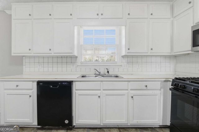 2341 Waterford Lane, Snellville, GA 30078