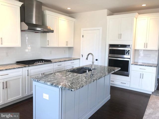 25 SASSAFRAS LN, Chester Springs, PA 19425