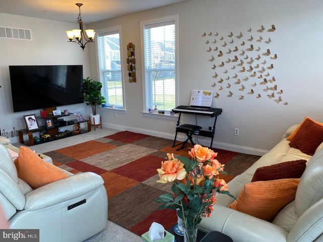 25 SASSAFRAS LN, Chester Springs, PA 19425