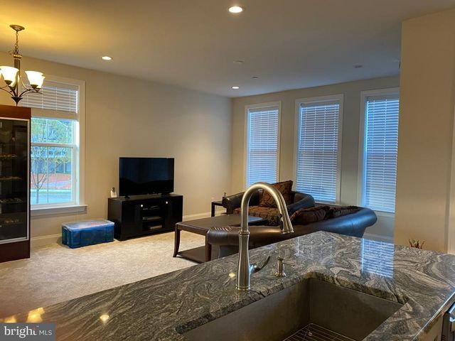 25 SASSAFRAS LN, Chester Springs, PA 19425