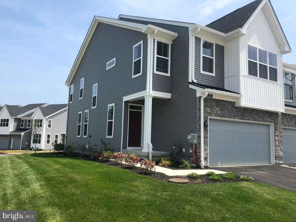 25 SASSAFRAS LN, Chester Springs, PA 19425